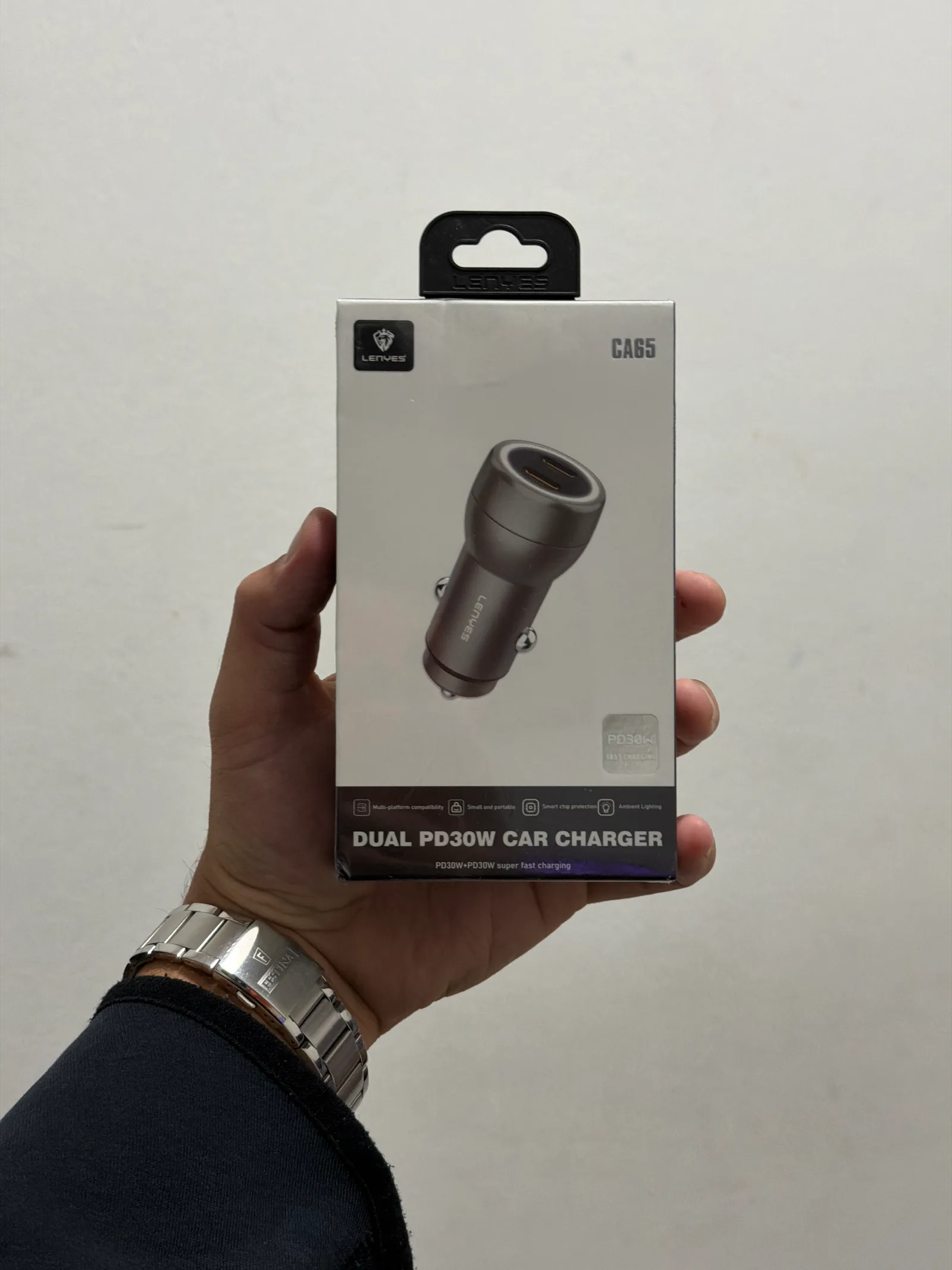 Cargador auto lenyes dual 30w CA65 (1/1)